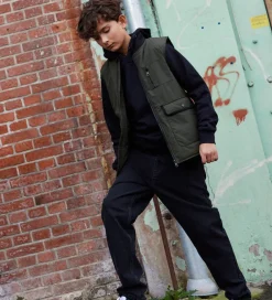 Dynevest - CBTino - Forest Night|Cost:Bart Hot