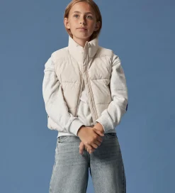 Dynevest - NkfMole - Moonbeam|Name It