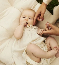 Shorts - NbfJannis - Bleached Sand m. Blomster|Name It Sale