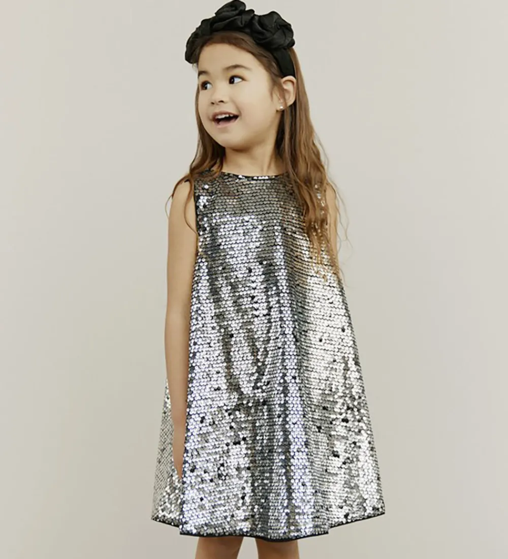 Kjole - SallySK - Silver m. Pailletter|Sofie Schnoor Outlet